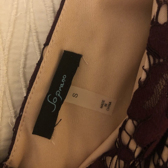 Burgundy and Tan Lace Semi Formal Dress Sz Sm - Picture 3 of 4